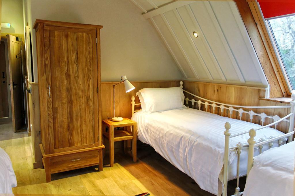 Lumely Fee Bunkhouse Aparthotel Kendal Exteriör bild
