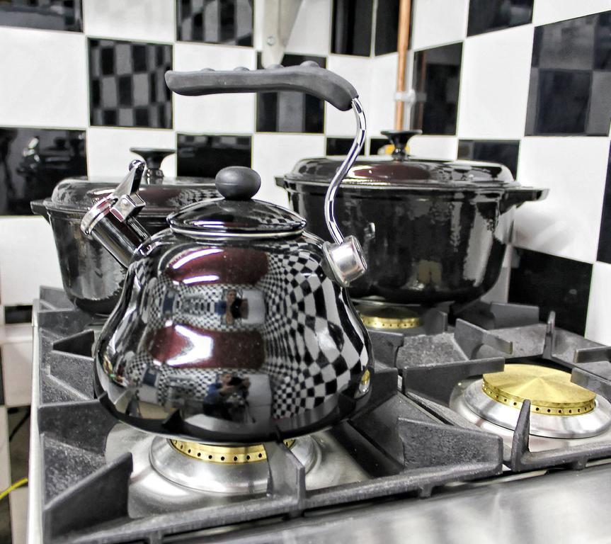 Lumely Fee Bunkhouse Aparthotel Kendal Exteriör bild
