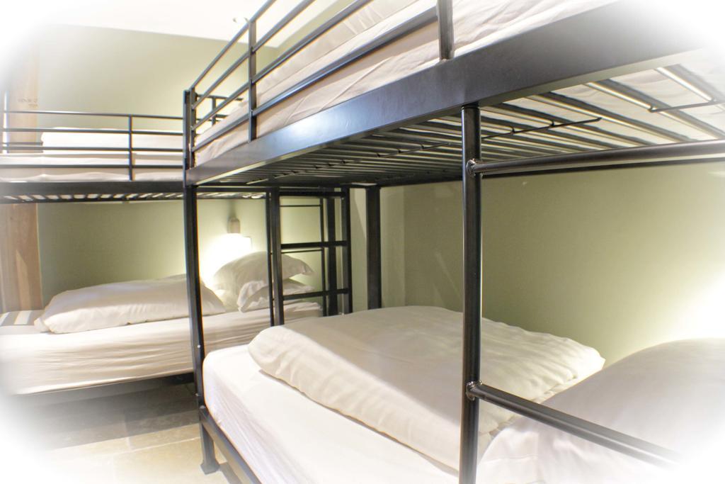 Lumely Fee Bunkhouse Aparthotel Kendal Exteriör bild