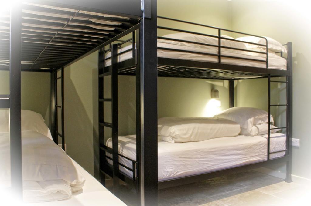 Lumely Fee Bunkhouse Aparthotel Kendal Exteriör bild